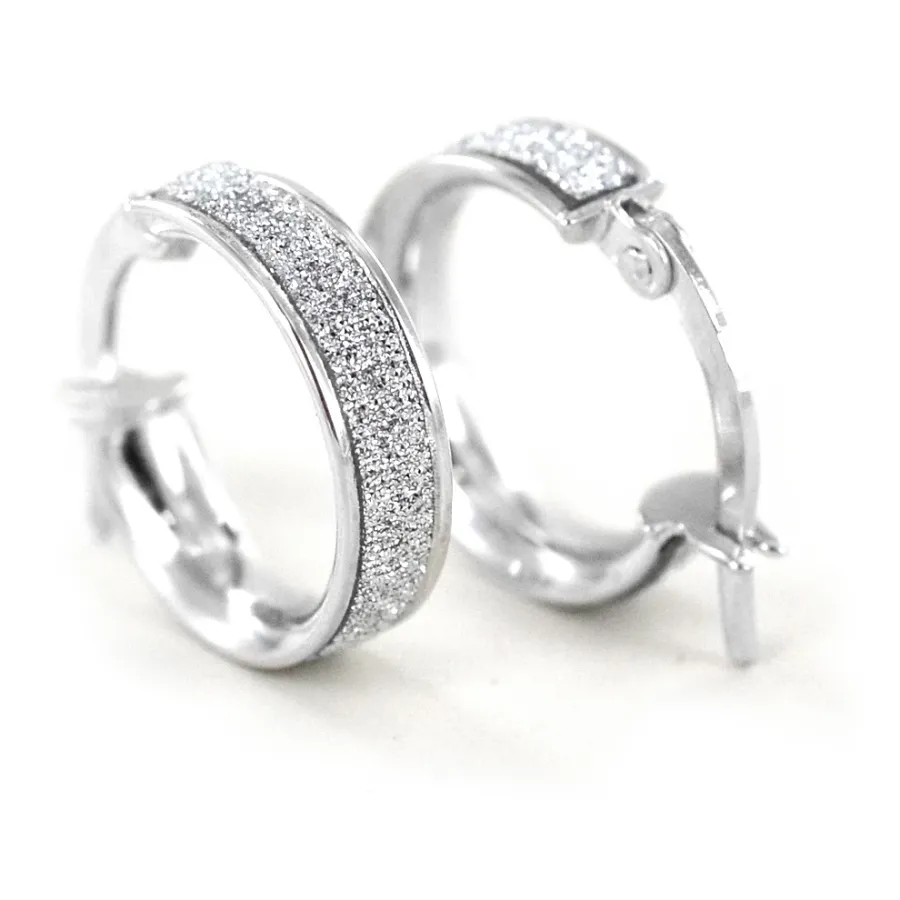 obrazek 1 Damskie kolczyki koła z białego złota z brokatem