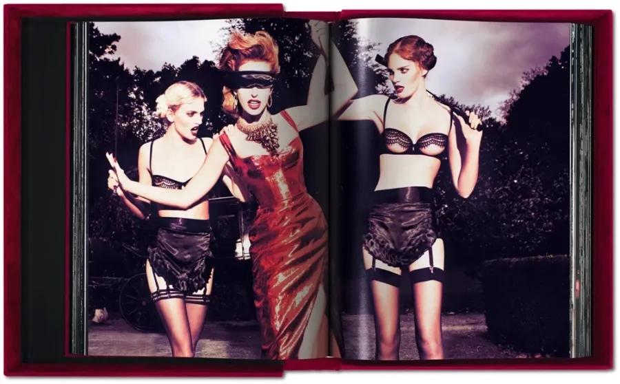 obrazek 13 Książka Ellen von Unwerth. The Story of Olga, Art Edition No. 126–250 ‘Widow’ - Taschen