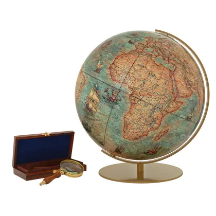 Picture Globe with a magnifying glass - vintage style