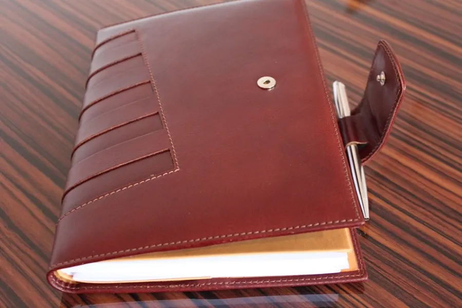 picture 3 Original Maruse notebooks in leather