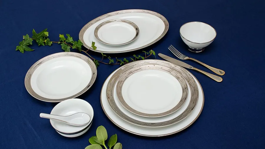 obrazek 15 Portugalska porcelana dla 12 osób - Porcel