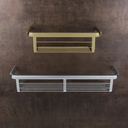 Zdjęcie Stylowe półki łazienkowe w wykończeniu chromowanym lub złotym