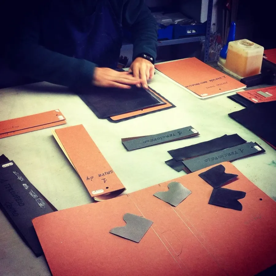 obrazek 3 Dwupoziomowy pojemnik na szale - dla kobiet!