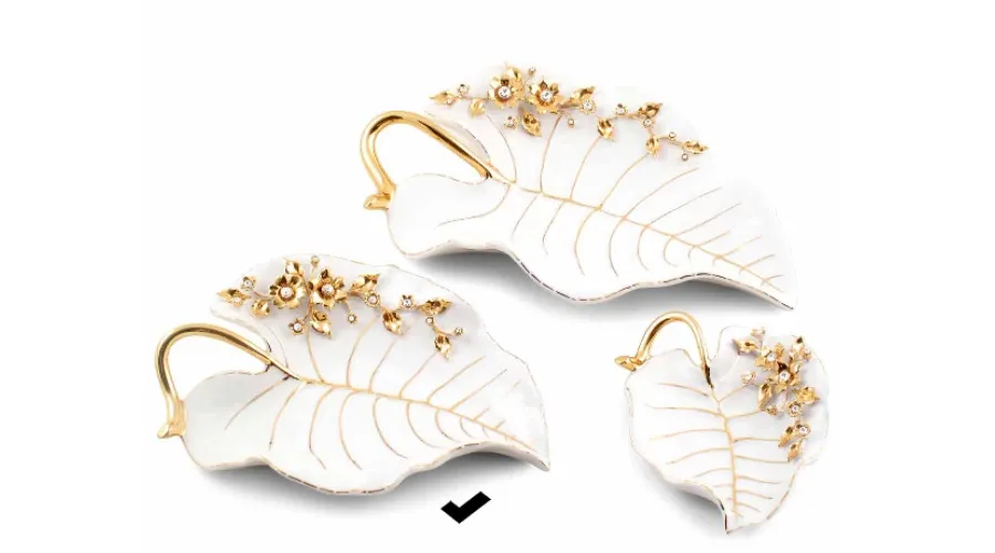 picture 1 Exclusive ornament - ceramic leaf with golden flowers - Bruno Costenaro