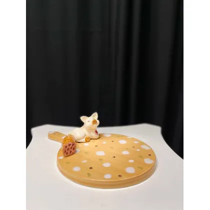 Zdjęcie Mały okrągły talerz zdobiony małym prosiątkiem - Le Ceramiche