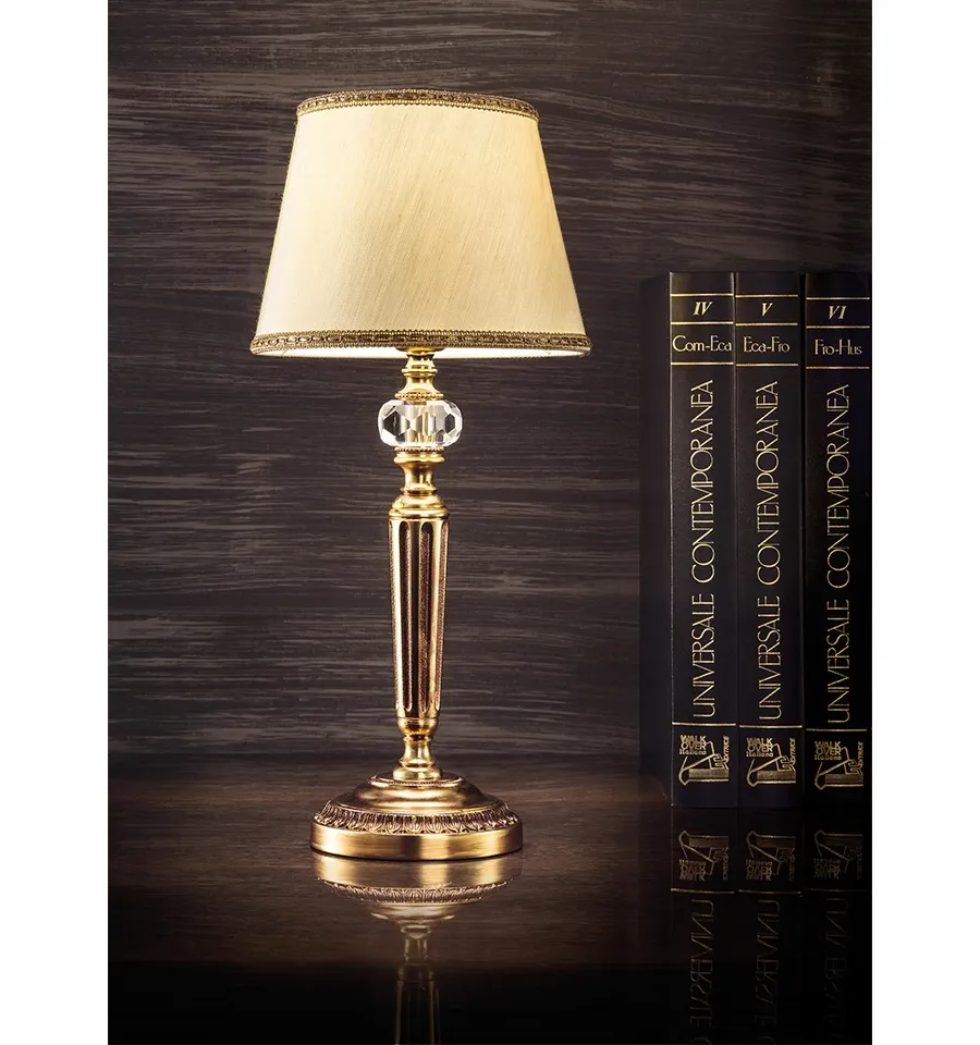 obrazek 1 Klasyczna pozłacana ozdobna lampa na biurko