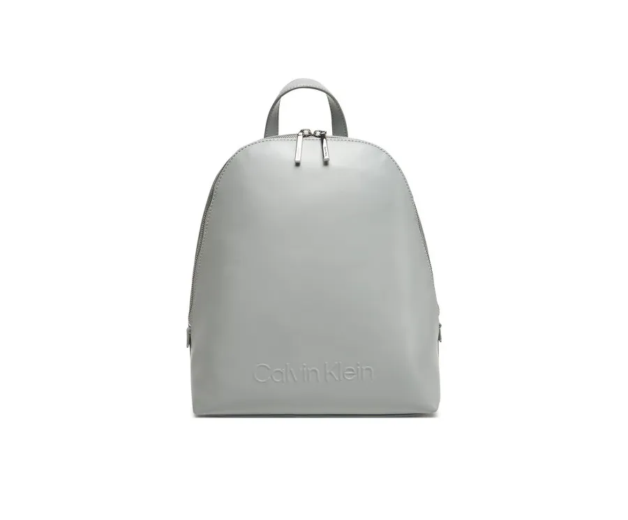 obrazek 1 Calvin Klein Plecak Embossed Calvin Round Backpack K60K613185 Szary
