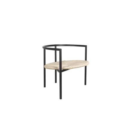 Zdjęcie Piękne minimalistyczne krzesło do ogrodu lub na taras