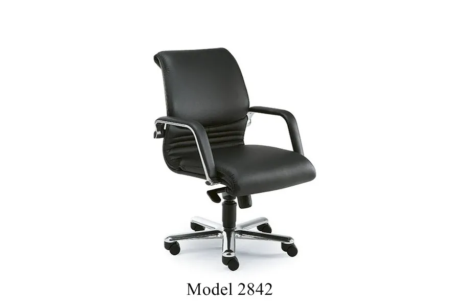 picture 1 Armchair leather in Elegance black