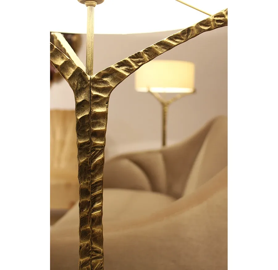 obrazek 5 Designerska i piękna lampa stołowa inspirowana naturalnymi formami drzew – Insidherland