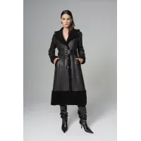 Zdjęcie Gustowny płaszcz w kolorze czarnym ze skóry i futra owczego