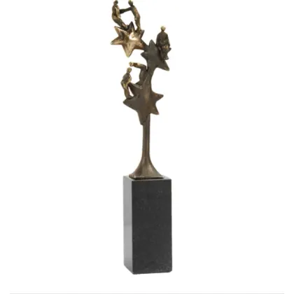 Zdjęcie Elegancka statuetka z brązu