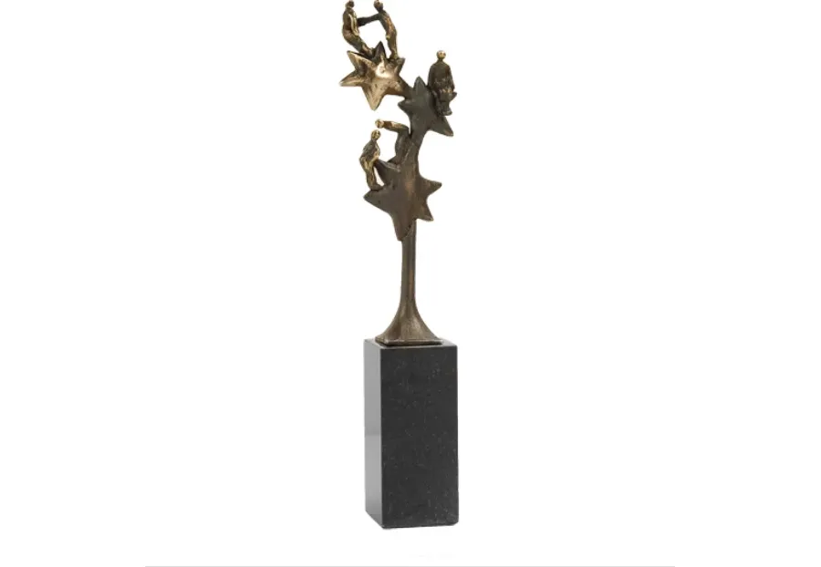obrazek 1 Elegancka statuetka z brązu 