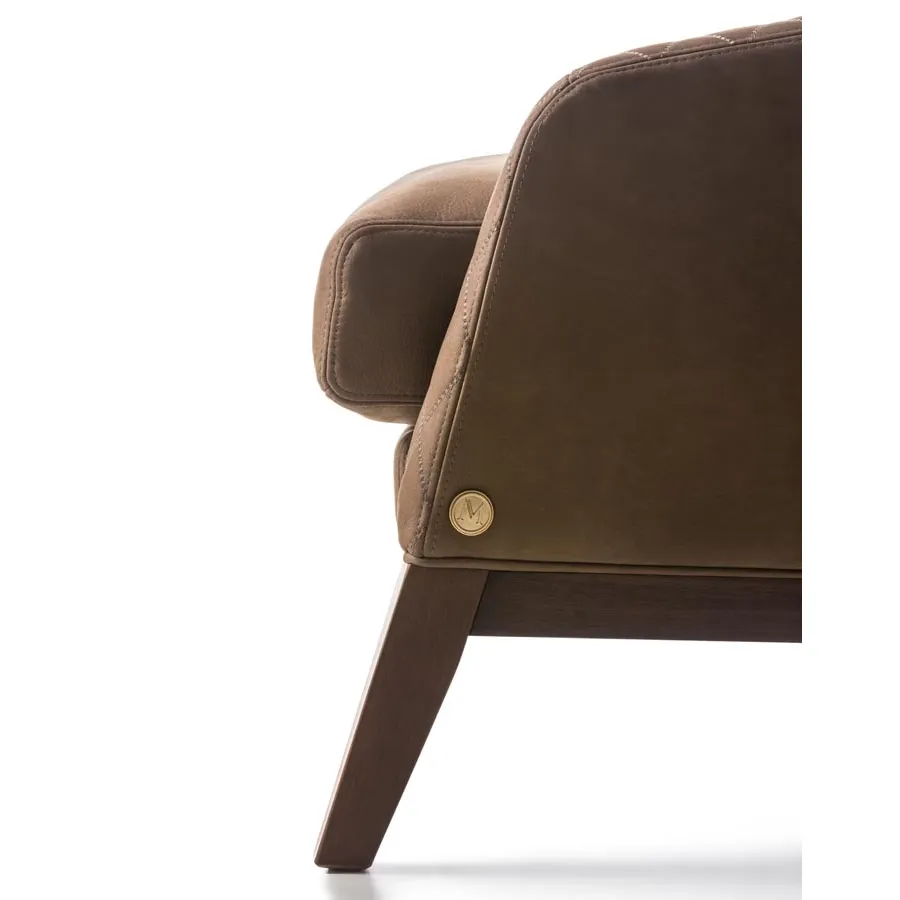 obrazek 5 Stylowy włoski fotel do salonu