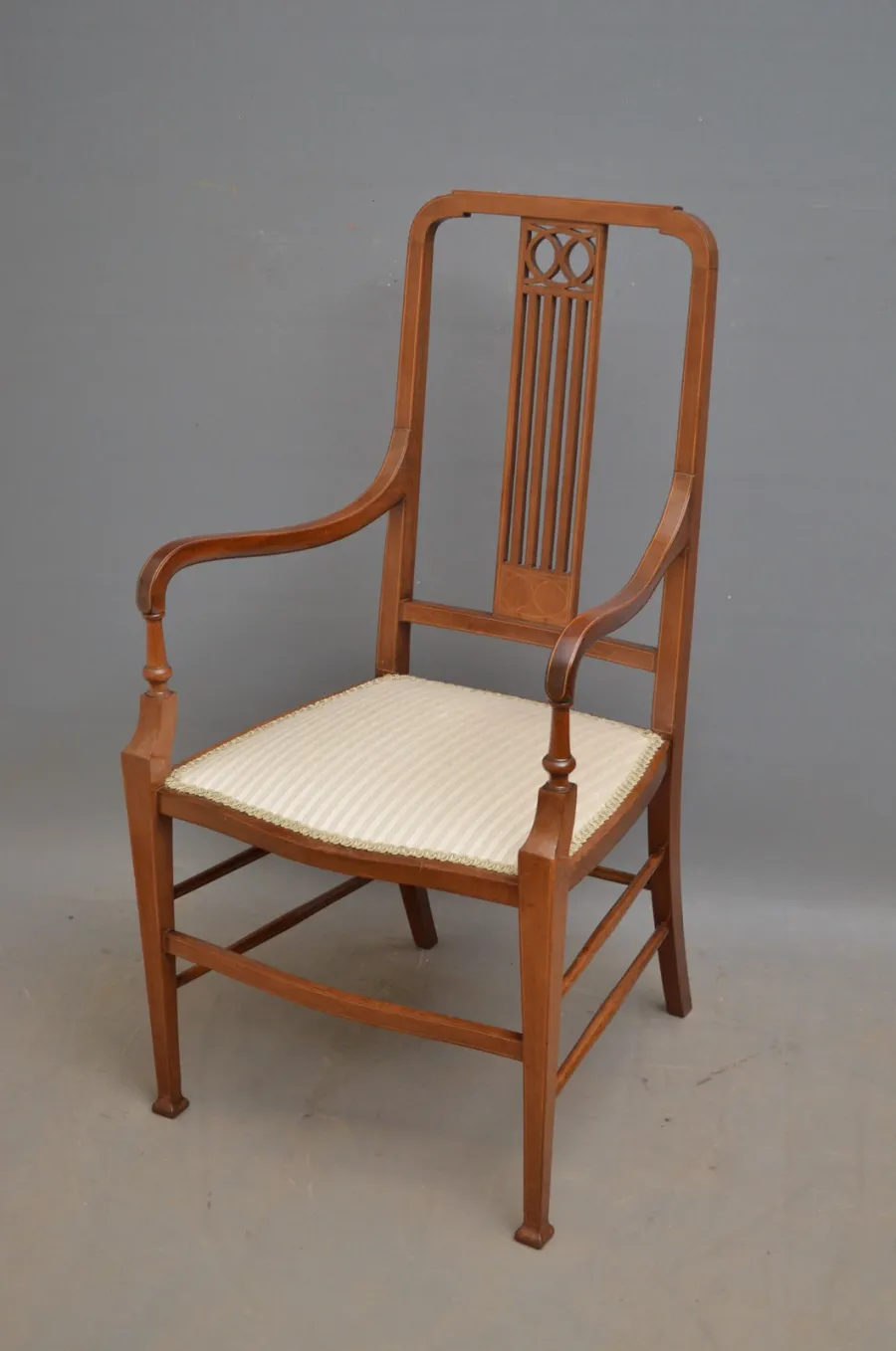obrazek 1 Antyczne, eleganckie, edwardiańskie, mahoniowe i inkrustowane krzesło