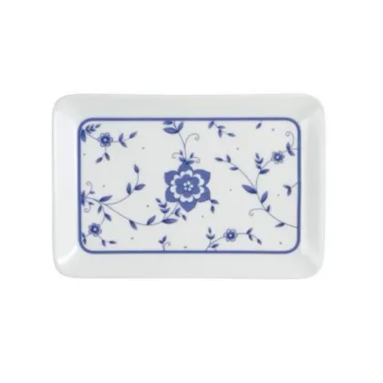 Zdjęcie Porcelanowy prostokątny biały talerz zdobiony ozdobnym kwiatowym motywem w stylu klasycznym – Tettau