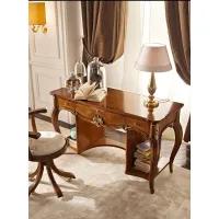 Picture A classic Italian desk for a unique office or study