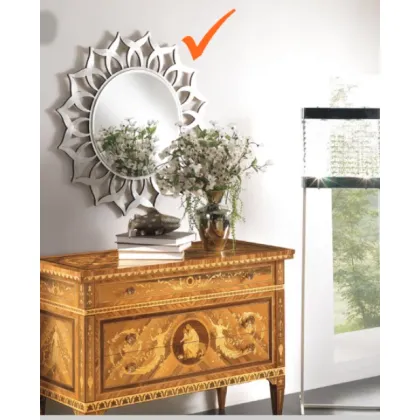 Zdjęcie Zjawiskowe lustro do salonu ze srebrnym wykończeniem