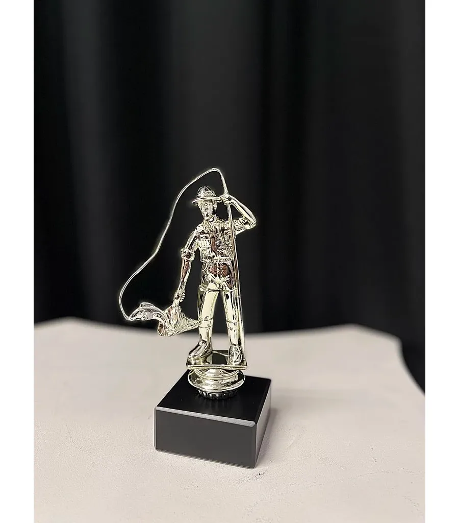 obrazek 1 Figurka na biurko dla miłośnika wędkowania - prezent