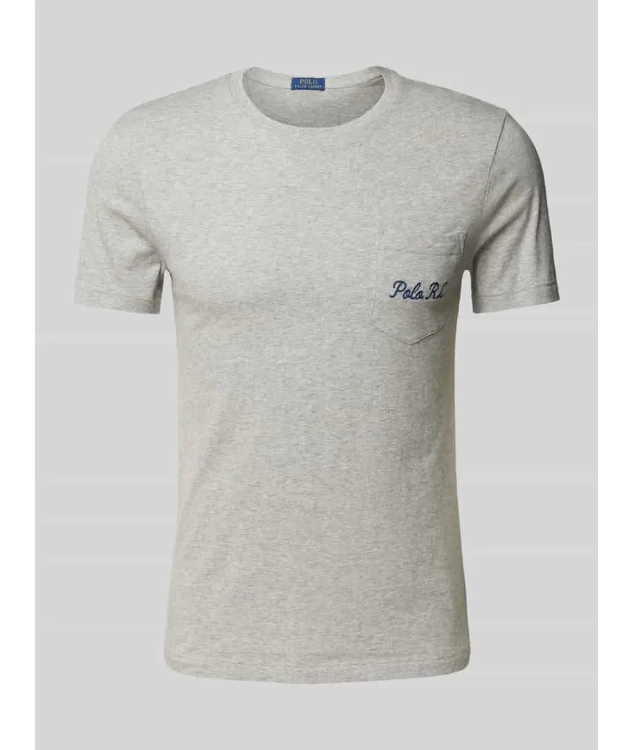 obrazek 1 T-shirt z kieszenią na piersi