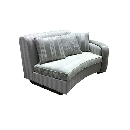 Zdjęcie Gustowna sofa RINGO do eleganckich salonów - Collecion Alexandra