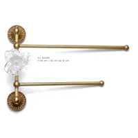 Picture Stylish double towel rack in brass with flower in clear and white Murano glass - Il Paralume Marina