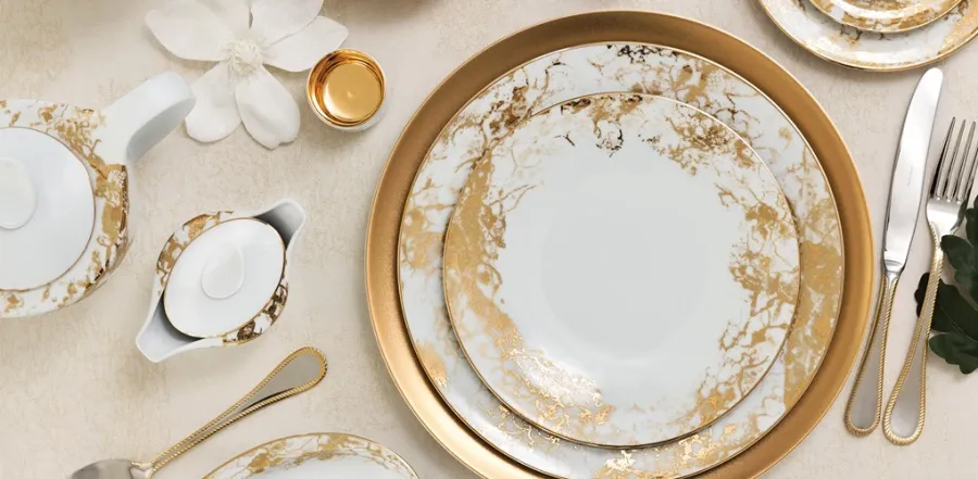 obrazek 2 Niesamowita porcelanowa kremerka z kolekcji Belle Epoque - Porcel