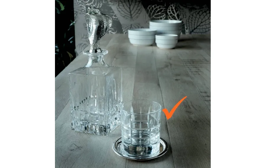 obrazek 1 Zjawiskowy komplet 6 szklanek do whisky wraz z talerzykami z posrebrzanego mosiądzu