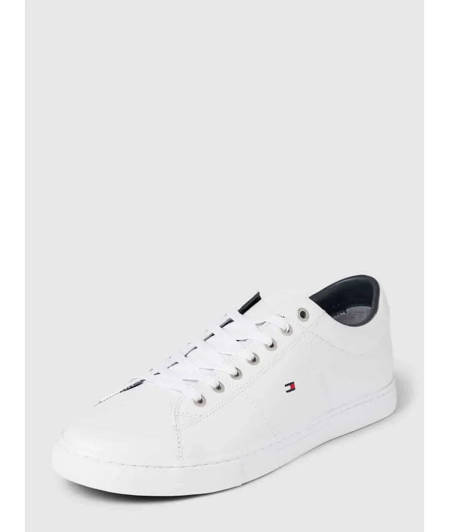 obrazek 1 Tommy Hilfiger Sneakersy Essential Leather Sneaker FM0FM02157 Biały