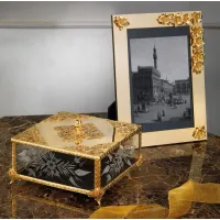 Zdjęcie Stylowa ramka na zdjęcia i pojemnik na drobiazgi