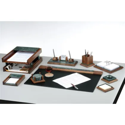 Zdjęcie Wyjątkowy zestaw na biurko