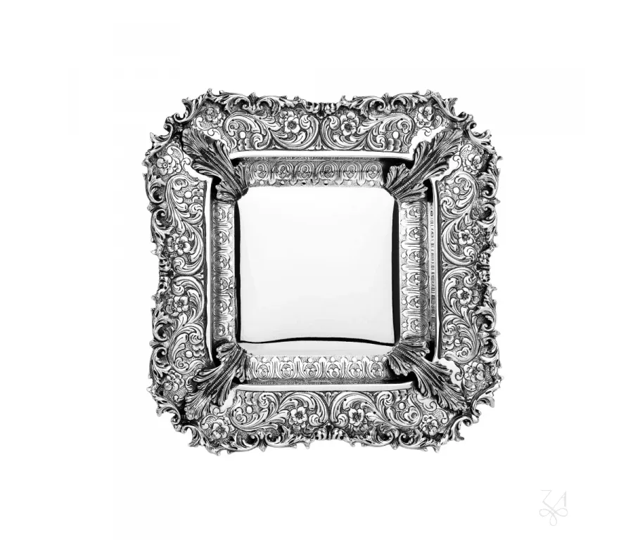 picture 2 Stylish silver wine bottle with a tray decorated with a beautiful motif - Zaramella Argenti