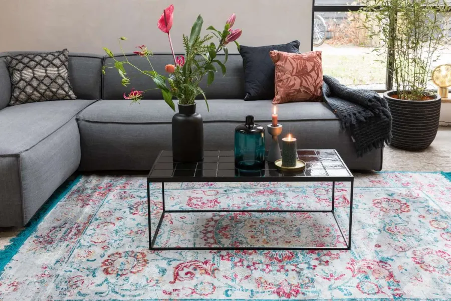 obrazek 7 Elegancki dywan w zabytkowym stylu- Zuiver