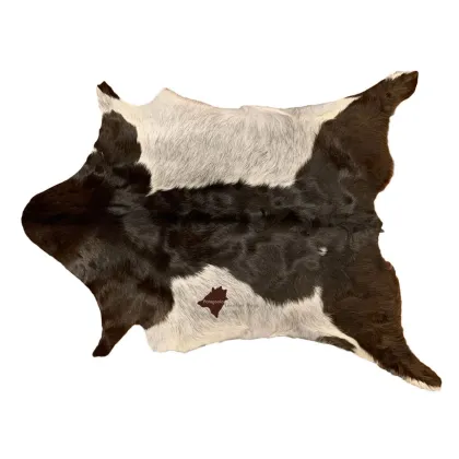 Zdjęcie Elegancki dywan skórzany od szwajcarskiego producenta