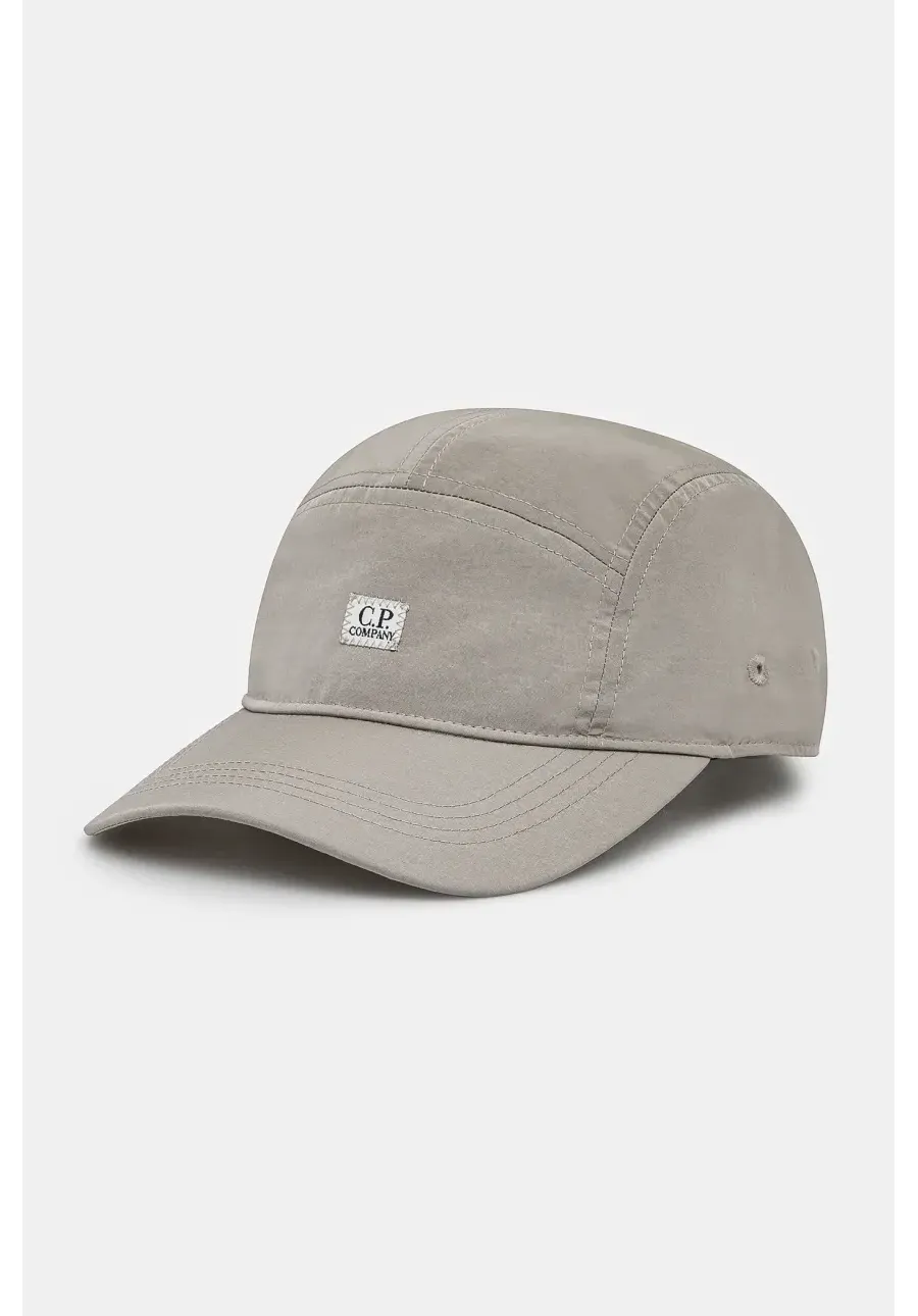 obrazek 1 C.P. Company czapka z daszkiem kolor szary z aplikacją 18CMAC226A005904A