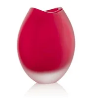 Picture A wonderful red vase made of Murano glass