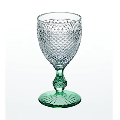 Zdjęcie Kielich ze szkła o ponadczasowym kształcie z trzonkiem w kolorze zieleni - Vista Alegre
