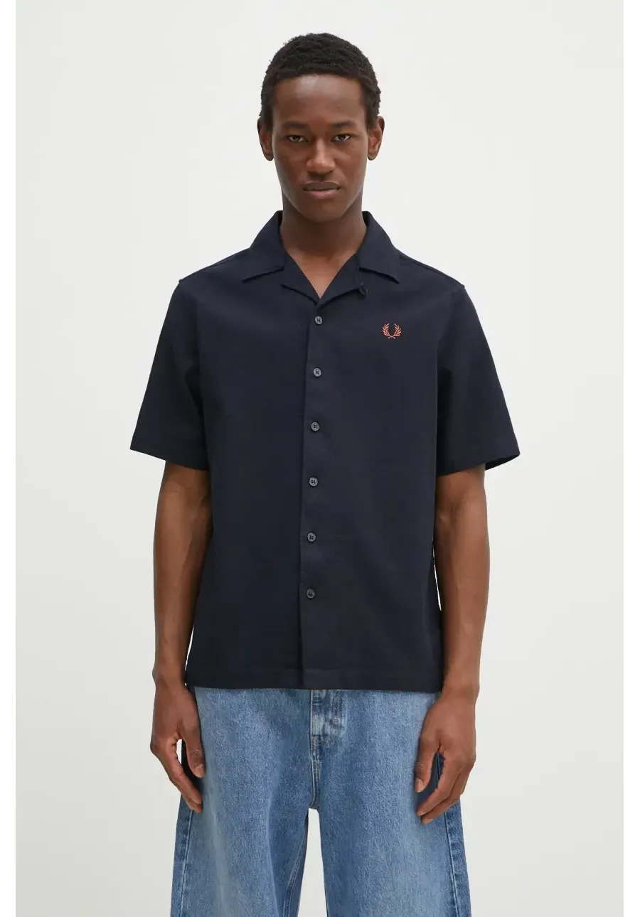 obrazek 1 Fred Perry koszula bawełniana męska kolor granatowy regular z kołnierzykiem klasycznym M7774.248