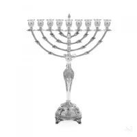 Picture Beautifully decorated silver menorah - Zaramella Argenti