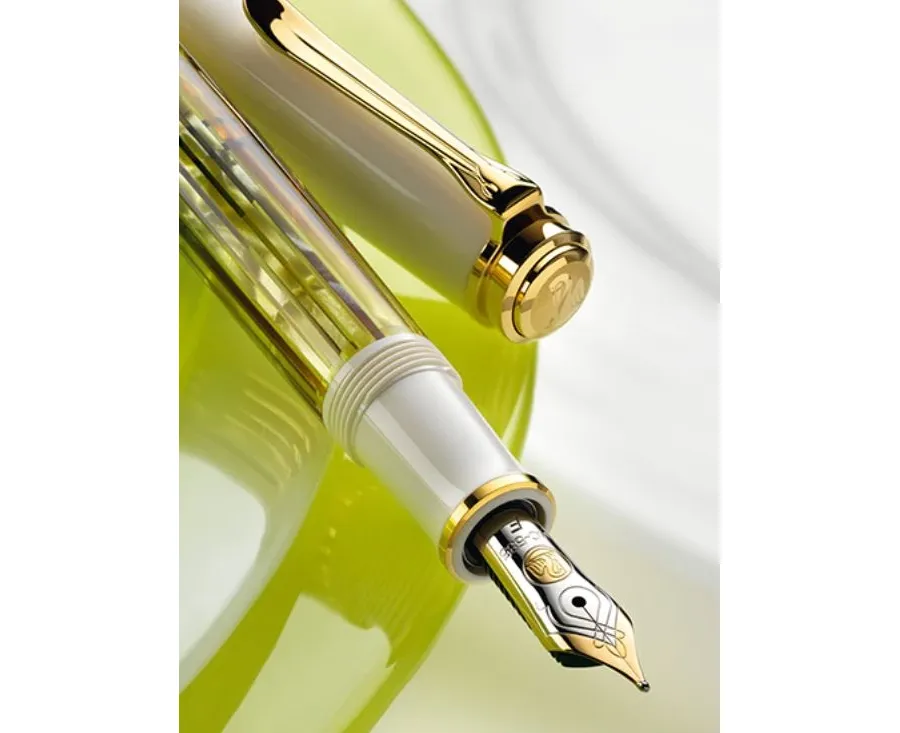 obrazek 2 Pióro wieczne Pelikan Souveran M400 Tortoiseshell White EF