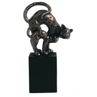 Picture A great figurine of two cats as a gift for an animal lover