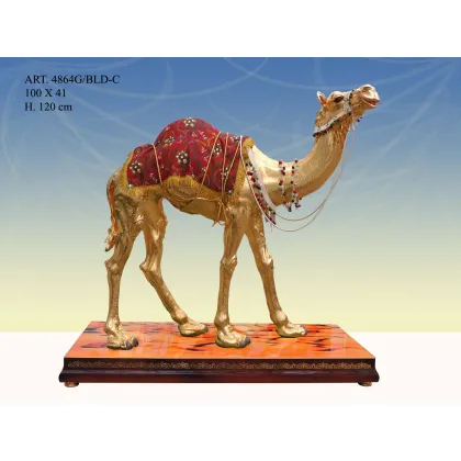 Zdjęcie Królewski wielbłąd na eleganckiej podstawie