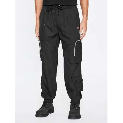 Zdjęcie Moose Knuckles Spodnie materiałowe Maddox Utility M33MR764CT Czarny Regular Fit
