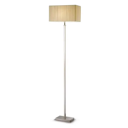 Zdjęcie Elegancka, mosiężna lampa podłogowa luskusowej marki Lumis z kolekcji