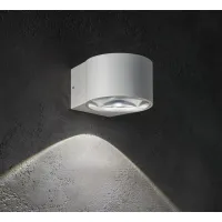 Picture A unique Lens wall lamp from an Italian manufacturer