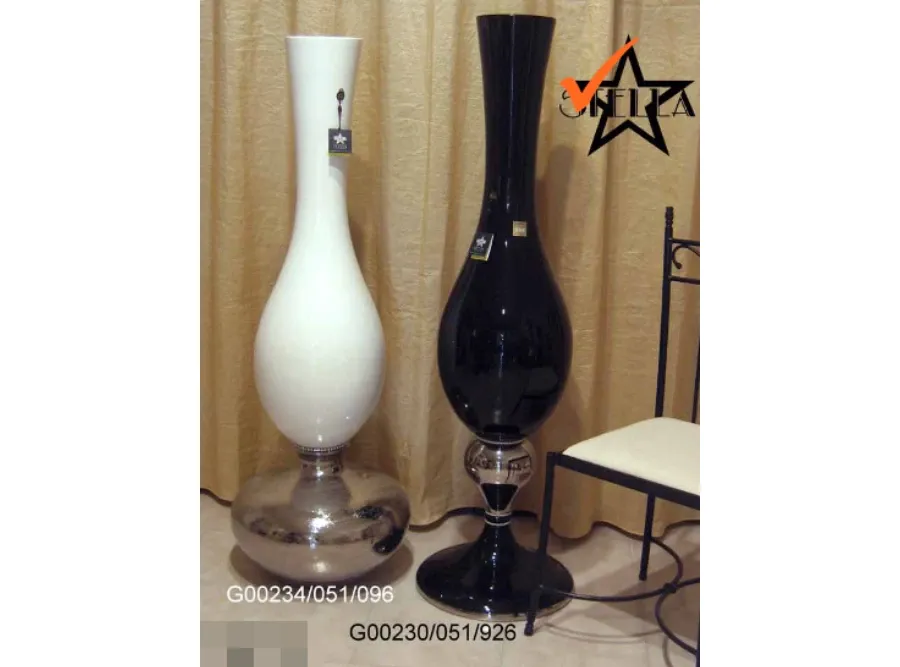 obrazek 1 Szykowny czarny ceramiczny wazon spiralny z kryształkami Swarovskiego