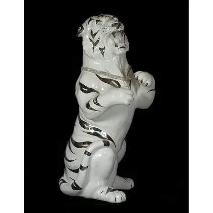 Picture A unique tiger made of ceramics