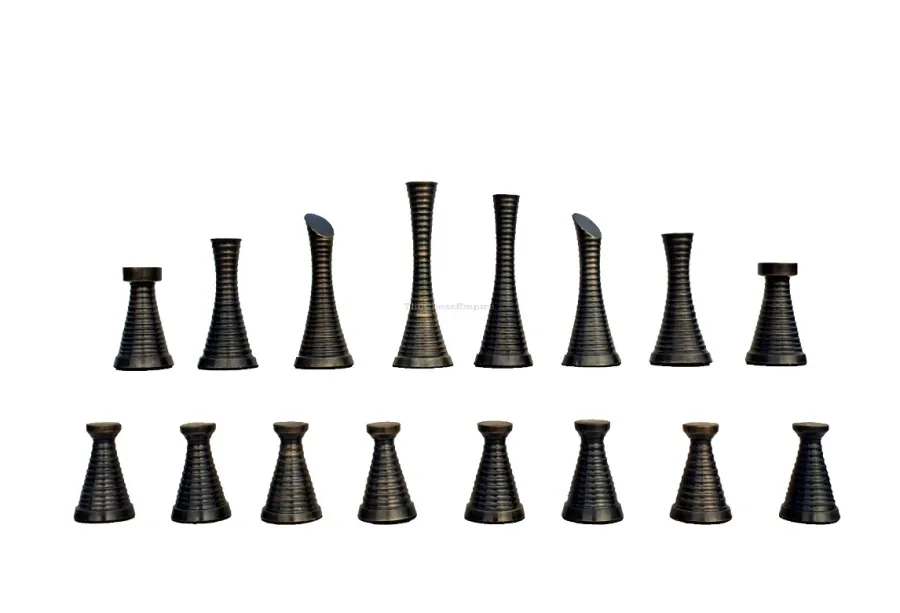 obrazek 1 Współczesne mosiężne szachy idealne na upominek - The Chess Empire