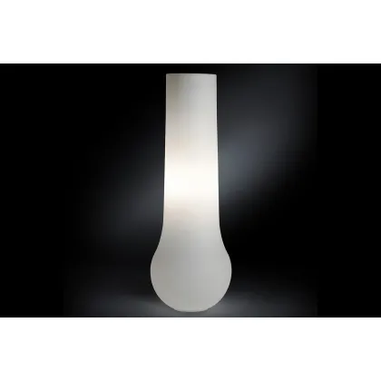 Picture A large luxurious vase made of VG plastic