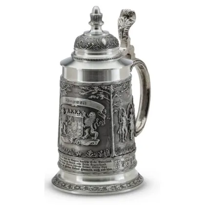Zdjęcie Elegancki kufel do piwa z motywami bawarskimi